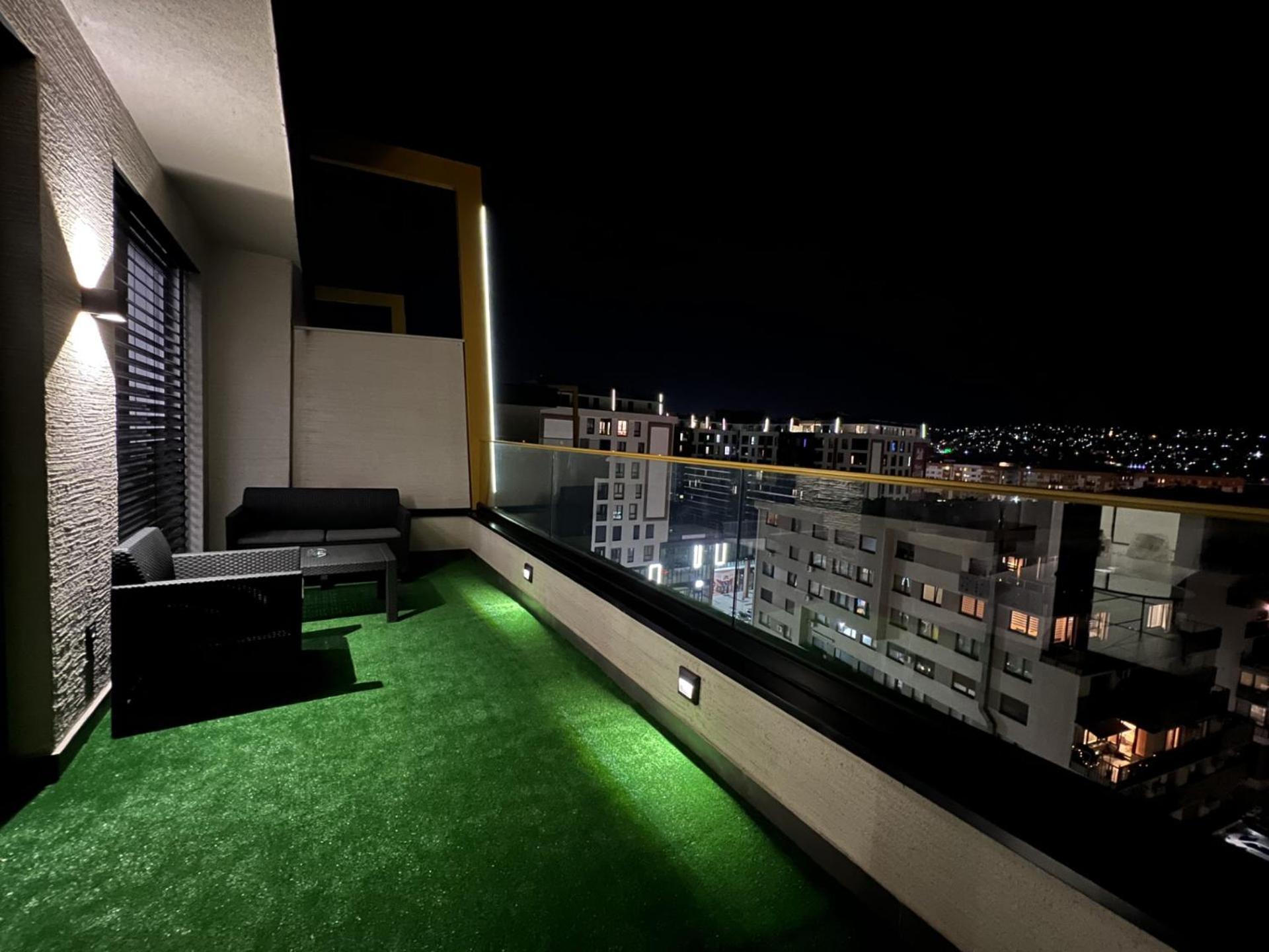 Ferienwohnung Luxury Penthouse SJJ Exterior foto